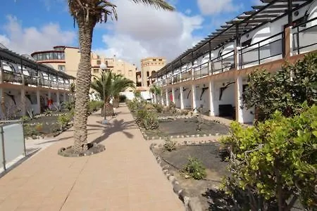 Poolside Oasis Ground Floor, Wifi & Terrace Appartamento Costa De Antigua